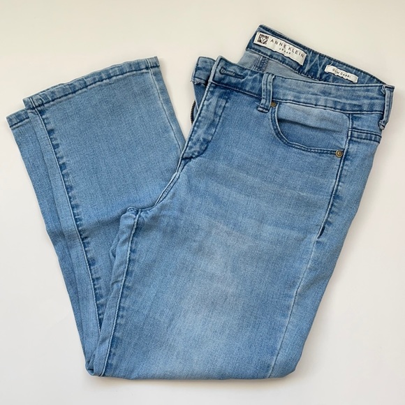 Anne Klein Jeans capris. - Picture 1 of 3